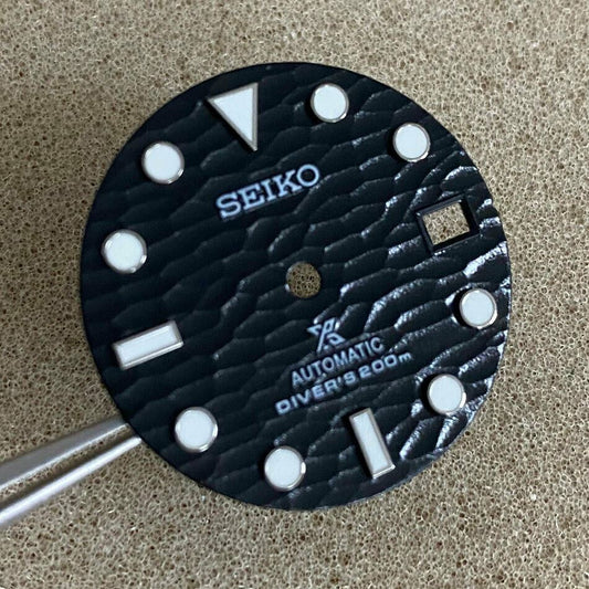 28.5mm green luminous watch dial by VE45, designed for NH35 movement with clear markers.