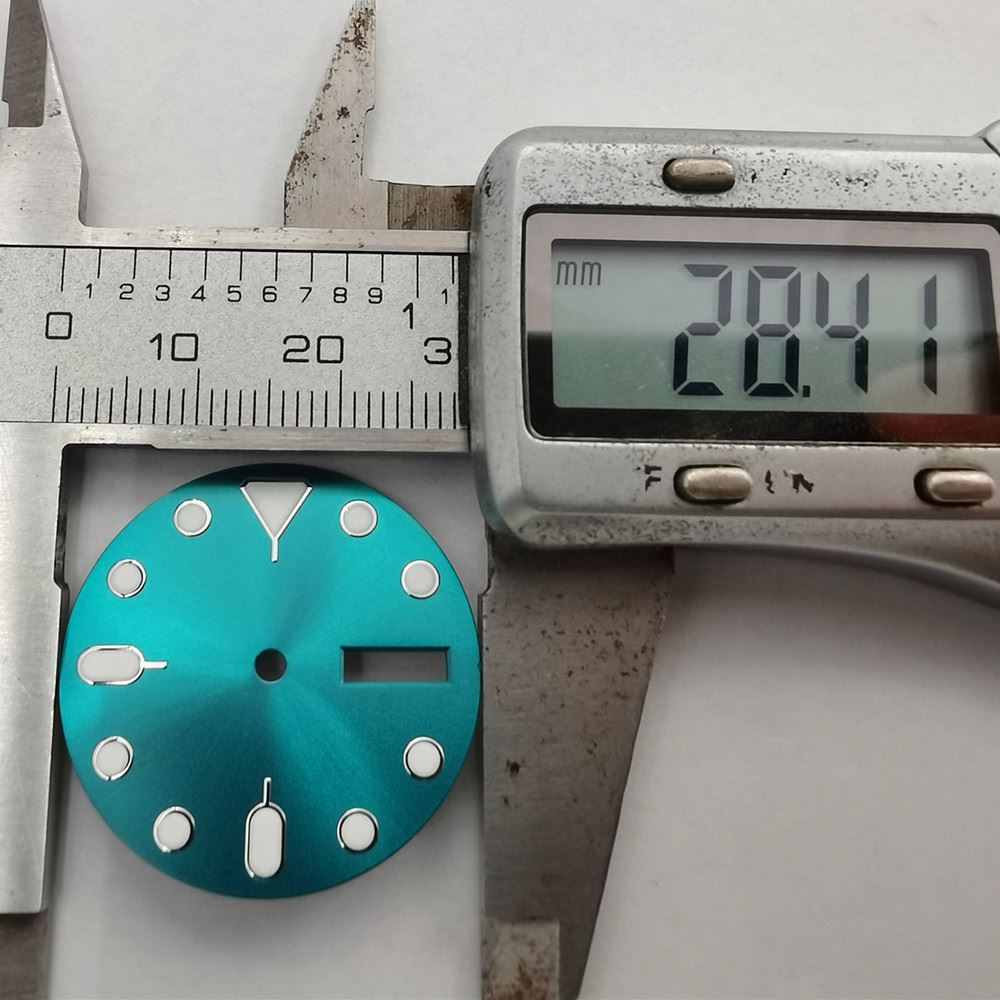 Brandneues 28,50 mm Zifferblatt, grün leuchtend, geeignet für NH36-Uhrwerk Nr. 03