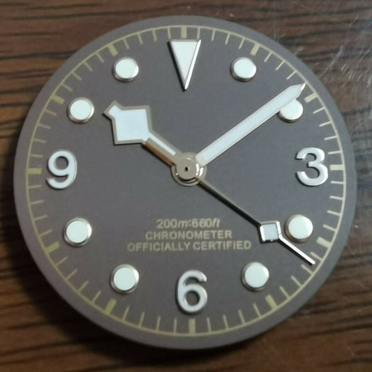 Green lume 30.5mm watch dial with luminous markers, compatible with ETA2824/2836,.