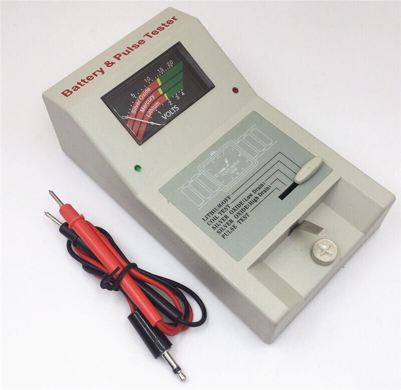 Quartz Watch Analyzer, testing battery pulse coil for precise watchmaker diagnostics and repairs