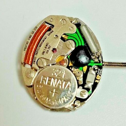 ISA 257 silver quartz watch movement replacement for 258/130 models, precise and reliable timekeeping.