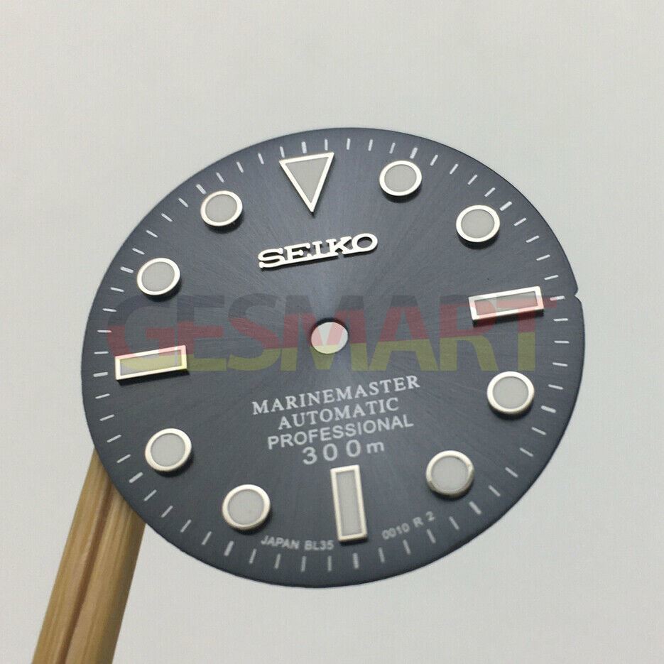 Watch dial 28.5mm with luminous markers for NH35 movement, replacement part.