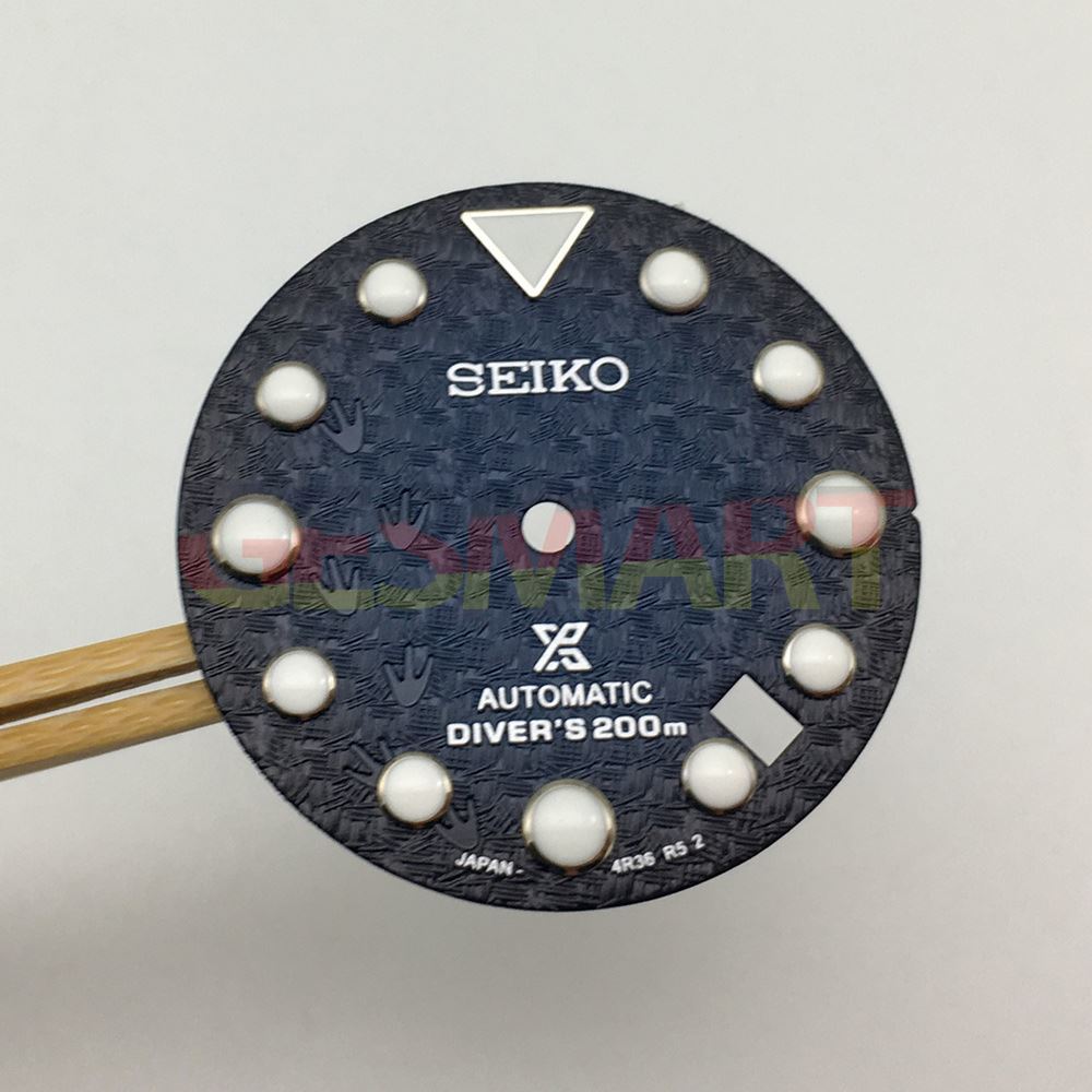 Luminous 28.5mm watch dial for NH35 movement, ideal for precise timekeeping upgrades.