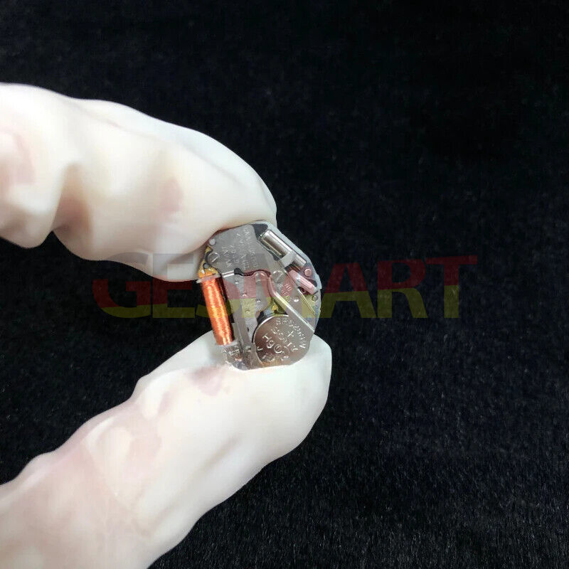 Miyota 2026 quartz watch movement, 2-hand design, no calendar, precise replacement for watch repairs.