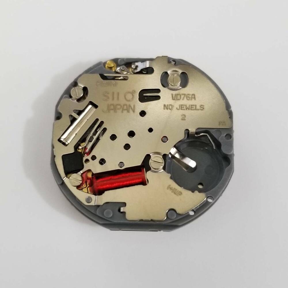 Hattori Epson VD76A quartz watch movement, precision timekeeping mechanism from Japan.
