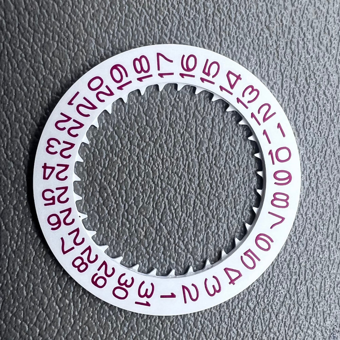 Red character date wheel on white background for NH35 NH36 watches, date at 3 o?clock, 2 pieces set.