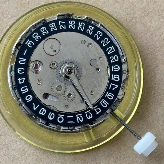 Mingzhu 2813 watch movement showcasing black GMT disk and single calendar at 3 o'clock