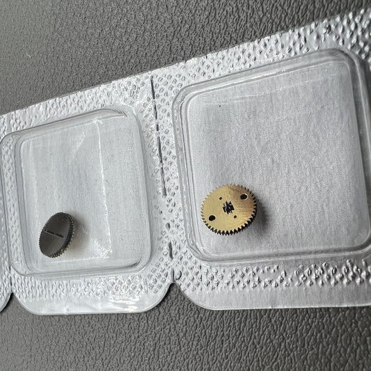 1. Three-piece automatic double-layer generic wheel set for Miyota 8200 watch movement.  
