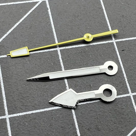 Arrow silver-trimmed watch hands with yellow second hand and green lume, compatible with NH35 NH36 movements.