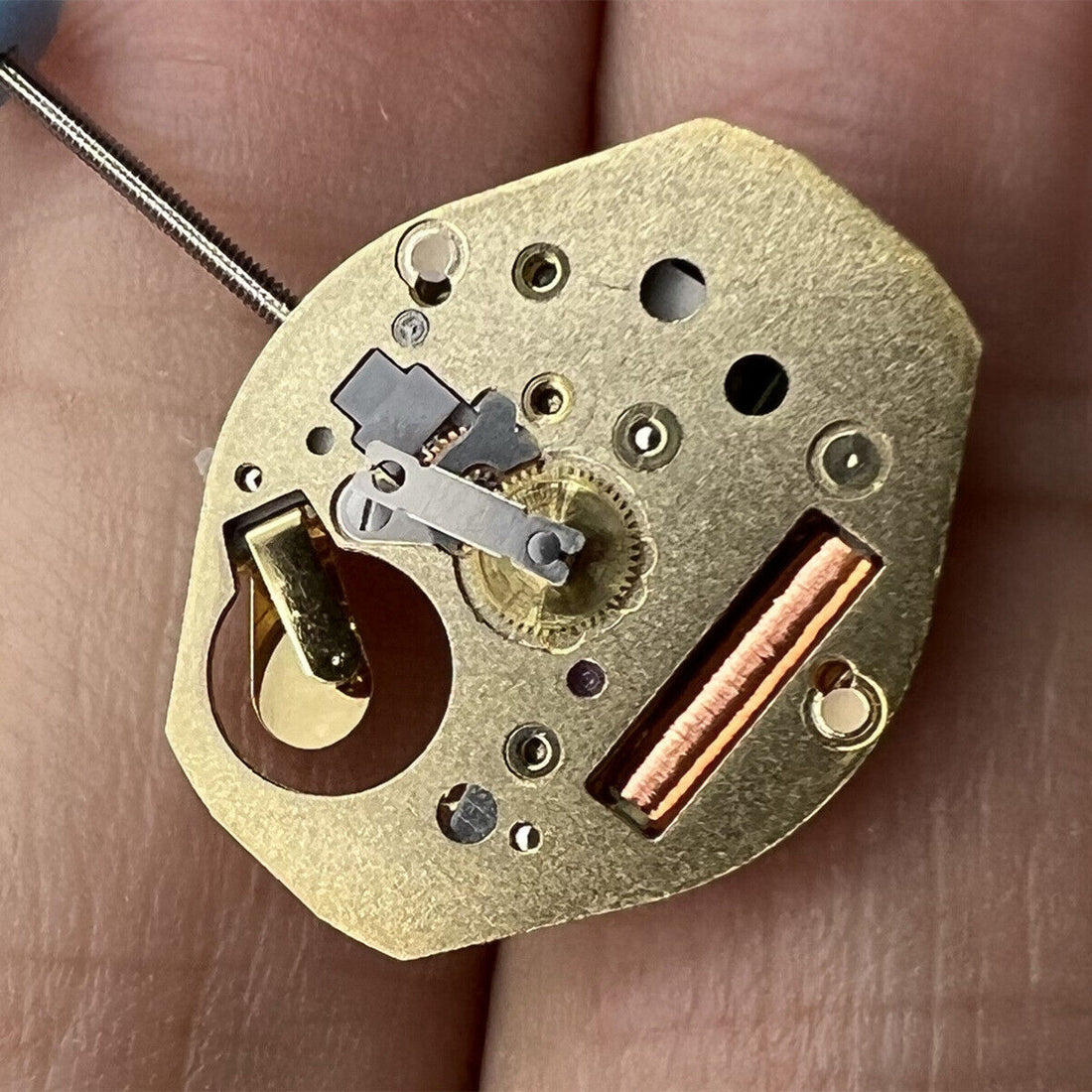 Ronda 762 Swiss Made quartz watch movement with normal height, precise timekeeping for watch accessories.
