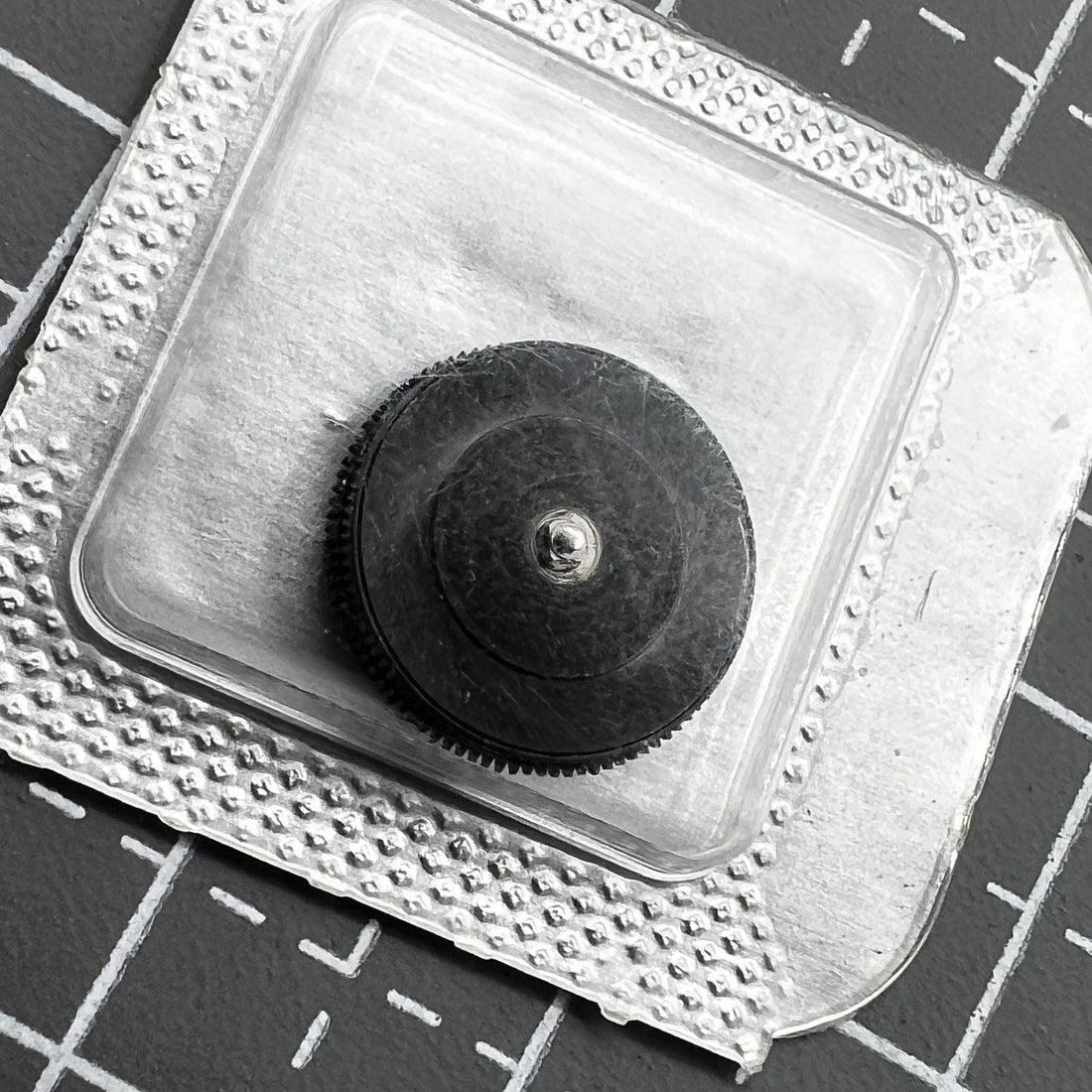 Swiss Made Komplettes Hauptfederfass for Omega 8500A watch movement, high-quality replacement part