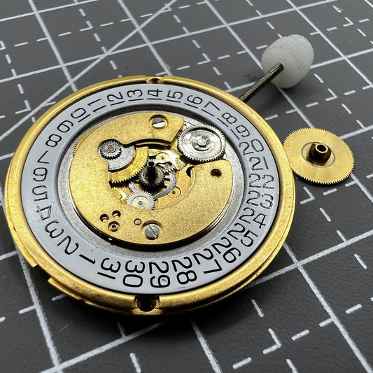 ETA255.461 Swiss quartz watch movement with three hands and single date at 4 o'clock for precise timekeeping.