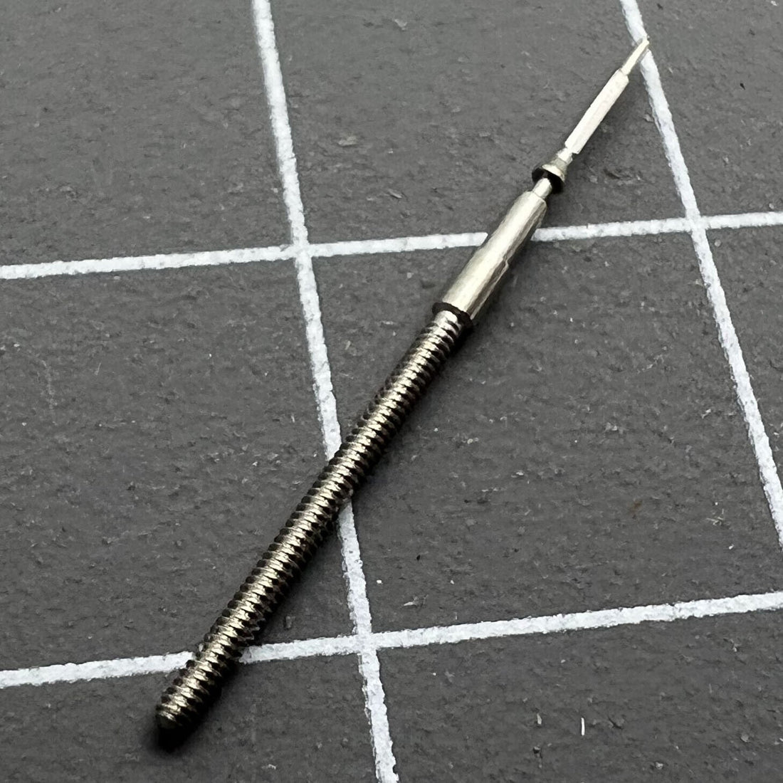 Set of 3 generic watch winding stems for VS75, VS72, V175, V172 movements, ideal for repairs.