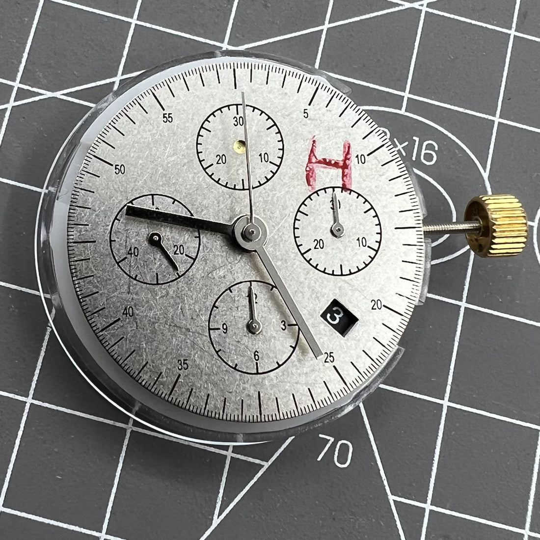 Black Dandong 7753 automatic watch with small second at 9 o'clock, elegant mechanical movement accessory