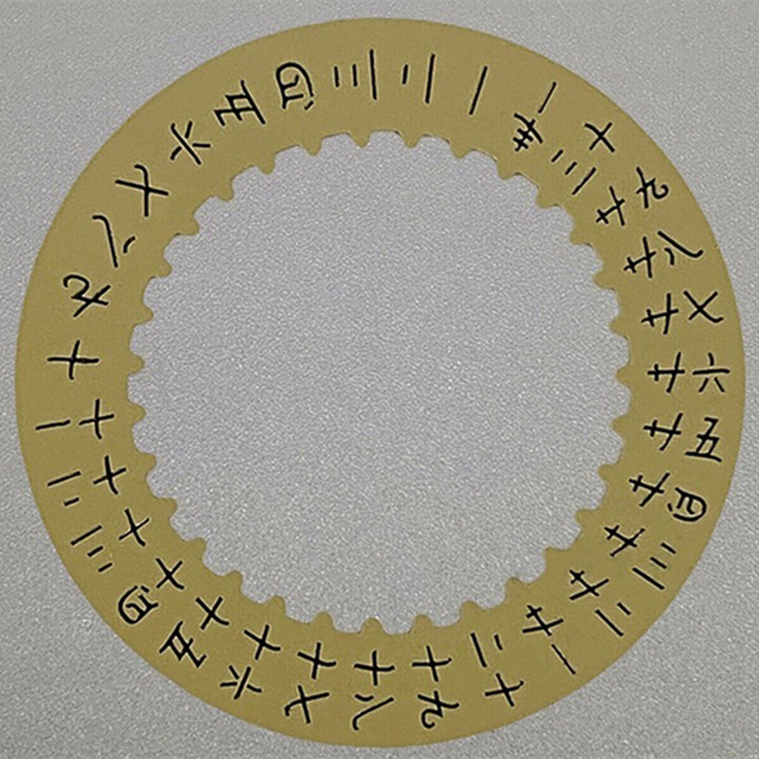 Vintage Chinese font golden date disk wheel for 3135 movement, precise watch accessory detail.