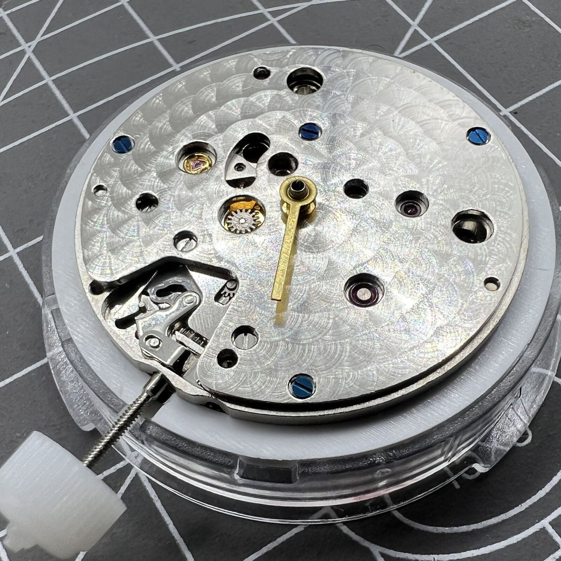 SA 3130 watch accessory featuring mechanical automatic movement with blue balance spring.