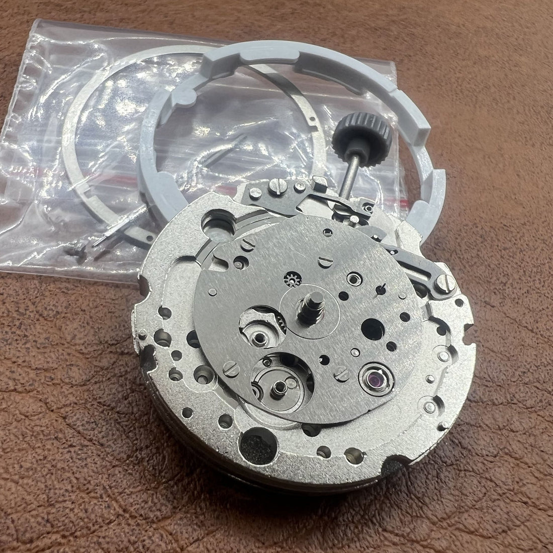 Genuine Miyota 8245 automatic mechanical movement with 2 hands and small second for precise timekeeping.