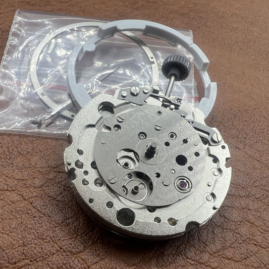 Genuine Miyota 8245 automatic mechanical movement with 2 hands and small second for precise timekeeping.