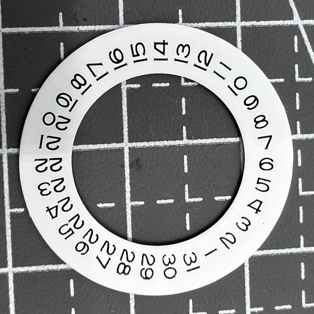 1. Two-piece thickened date disk overlay for Tianjin Seagull 2824 watch movement, enhancing dial clarity.  