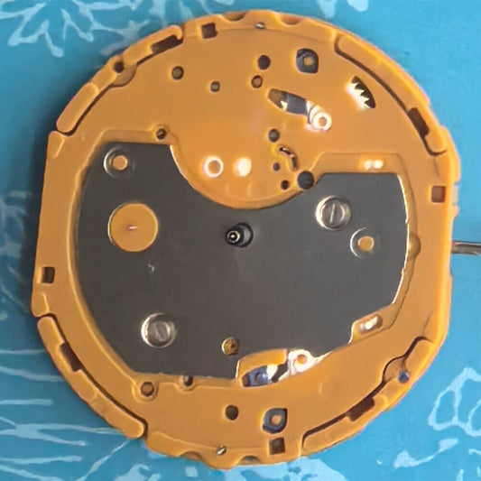 Original Japan-made Miyota GP52 quartz watch movement, precise timekeeping, no calendar function included.