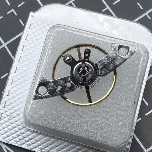 Complete balance wheel with splint for Mingzhu 3135 watch movement, precise timekeeping component.