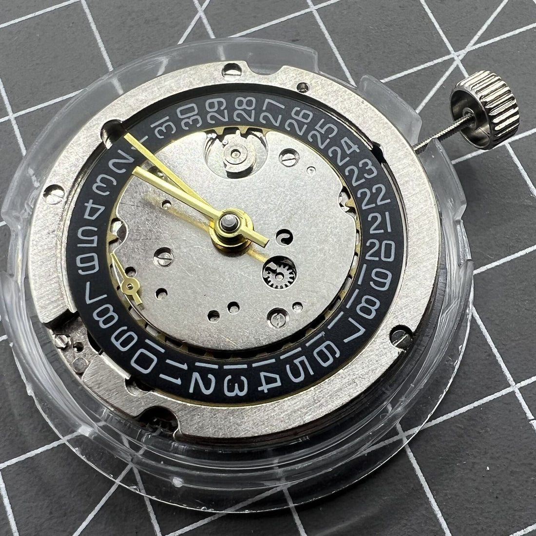 Seagull ST2557 GMT watch with automatic mechanical movement and small second at 9 o'clock, elegant design.