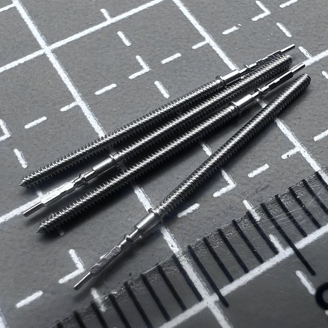 Set of 5 winding stems compatible with Hattori Epson VK63 VK64 VK67 VK68 watch movements for precise repairs