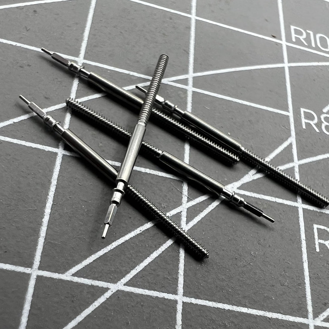 Set of 5 winding stems for Miyota OS10 OS20 OS60 watch movements, precise replacement parts.
