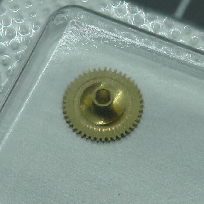 Hour wheel for ETA 955.112 quartz movement, normal height, precise fit for watch repair.