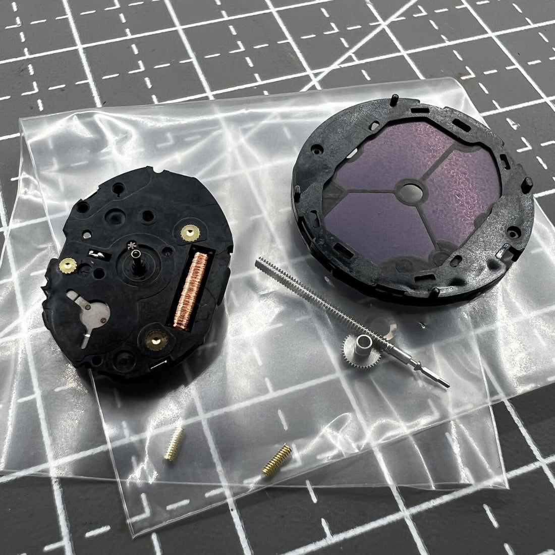 Hattori Epson VS17A solar-powered quartz movement for precise watch accessory replacement.