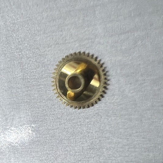 Watch Part Hour Wheel H1 for ETA 902.002 quartz movement, precise timekeeping component.
