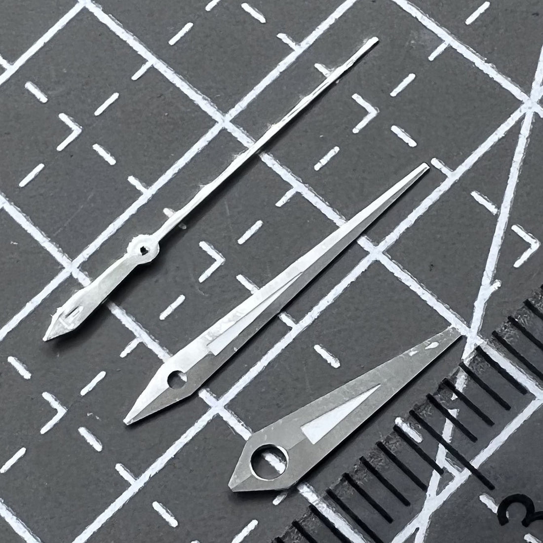 Pair of silver luminous watch hands with polished edges for ETA2836, 2824, 2892A2 movements, brand-quality finish