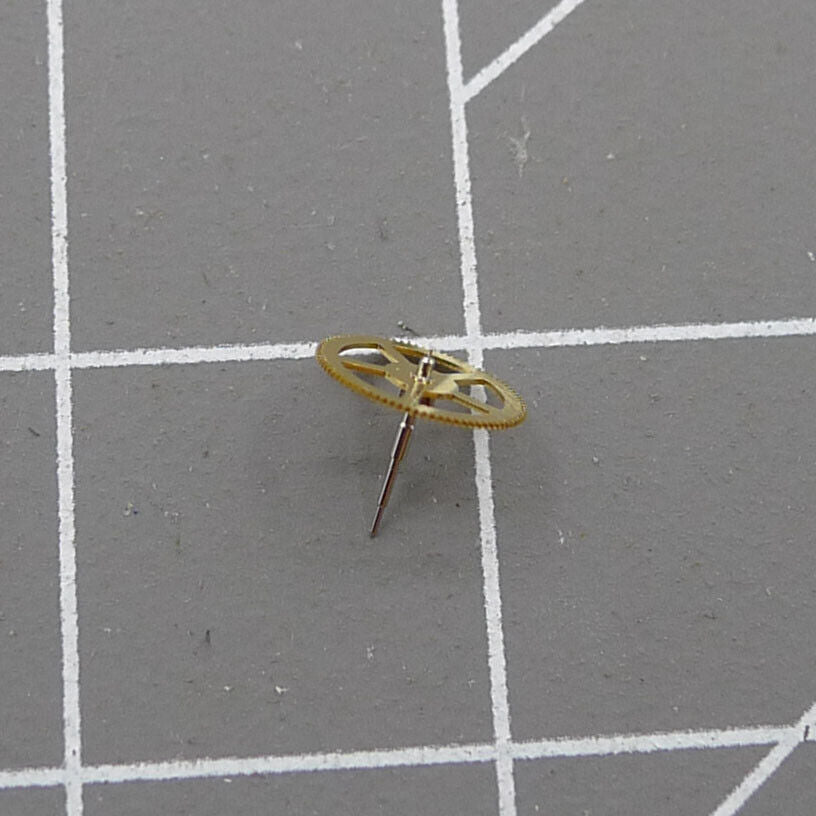 Set of 3 golden 4.5H second wheels for Miyota 82S5/82S7 watch movements, precise replacement parts.