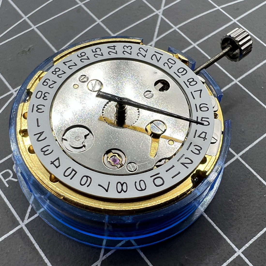 Seagull ST16 T16 watch movement with golden automatic mechanical design and single calendar feature.