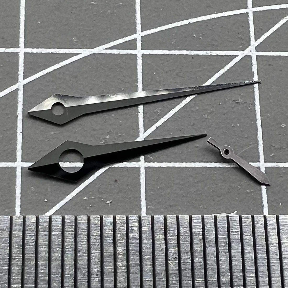 Black long pointed watch hands for ST3600 ST3620 ETA6497 6498 movements, precise accessory by Schwarze.