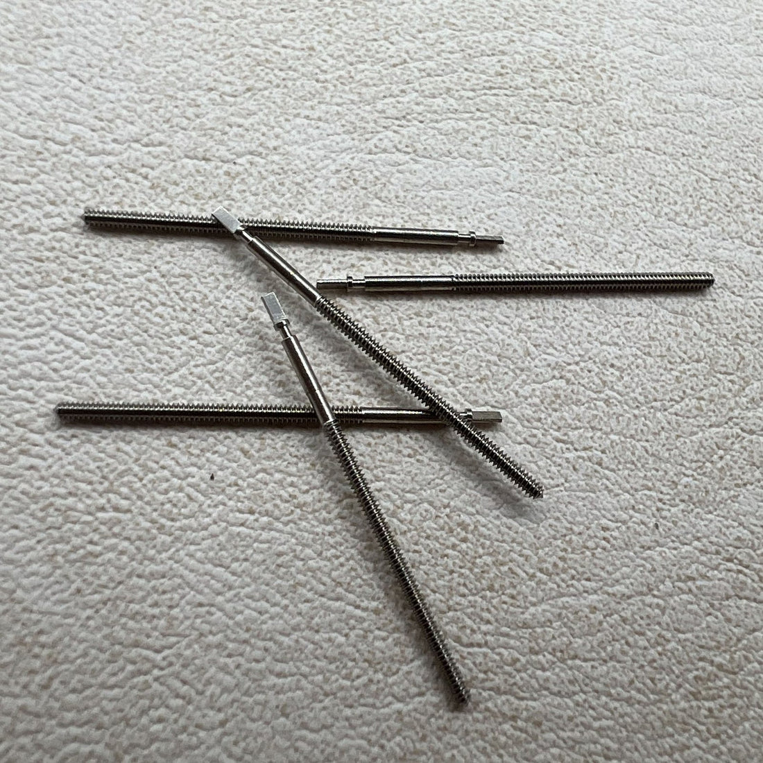 Set of 2 watch winding stems compatible with ETA 255 112 and ETA 255 441 movements, durable quality.