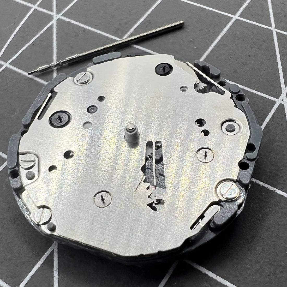 Epson Hattori VD84A Japan quartz watch movement for precise timekeeping and durability