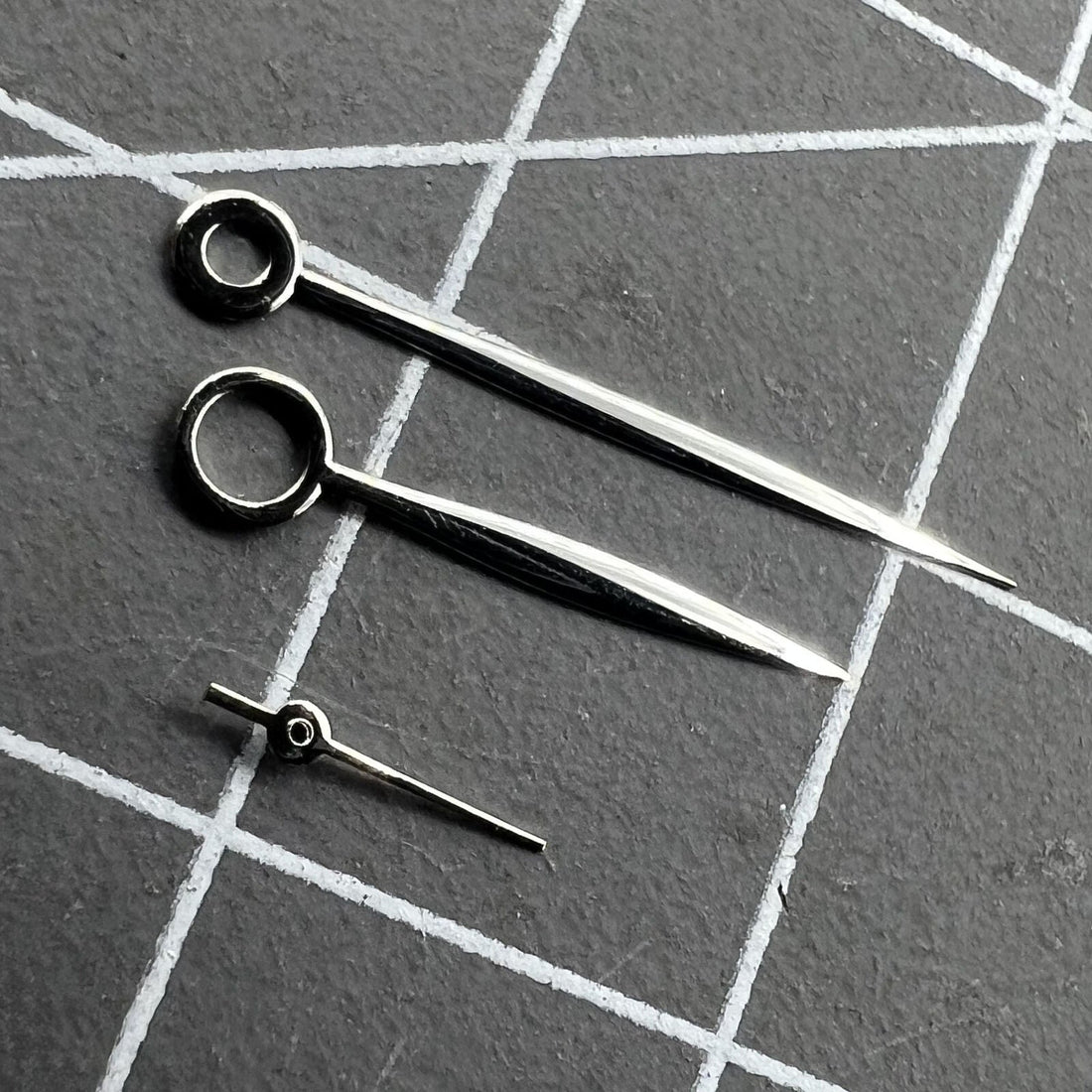 Long silver polished watch hands for ST3600/ST3620/ETA6497/6498 movement, precision fit.