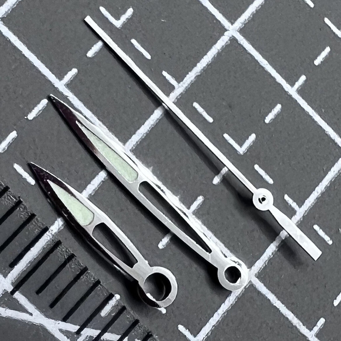 Set of 2 silver lume watch hands for ETA2836, 2824, 2892A2 movements, precise fit.