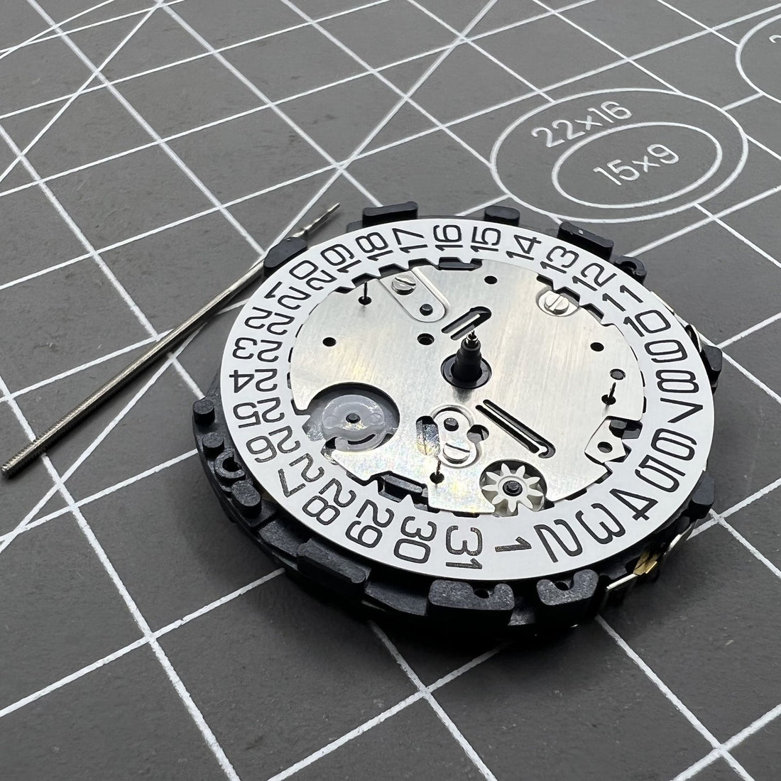 Hattori Epson VR3G quartz watch movement for precise timekeeping, made in Japan