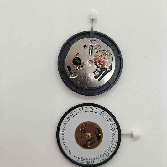 Watchmakers ISA 2334 white dial quartz movement for precise watch accessory replacement
