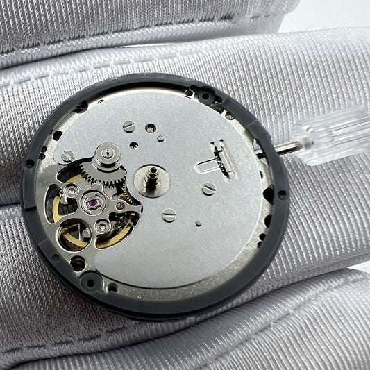 Japan Made Seiko SII NH39A automatic watch movement for precise timekeeping and durability.
