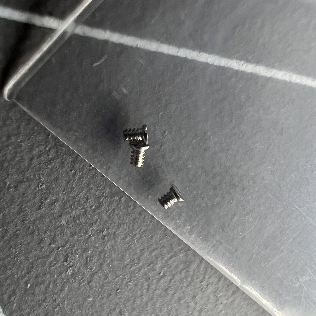Rotor oscillating weight screws for SA100 watch movement, compatible accessory by Generic brand.