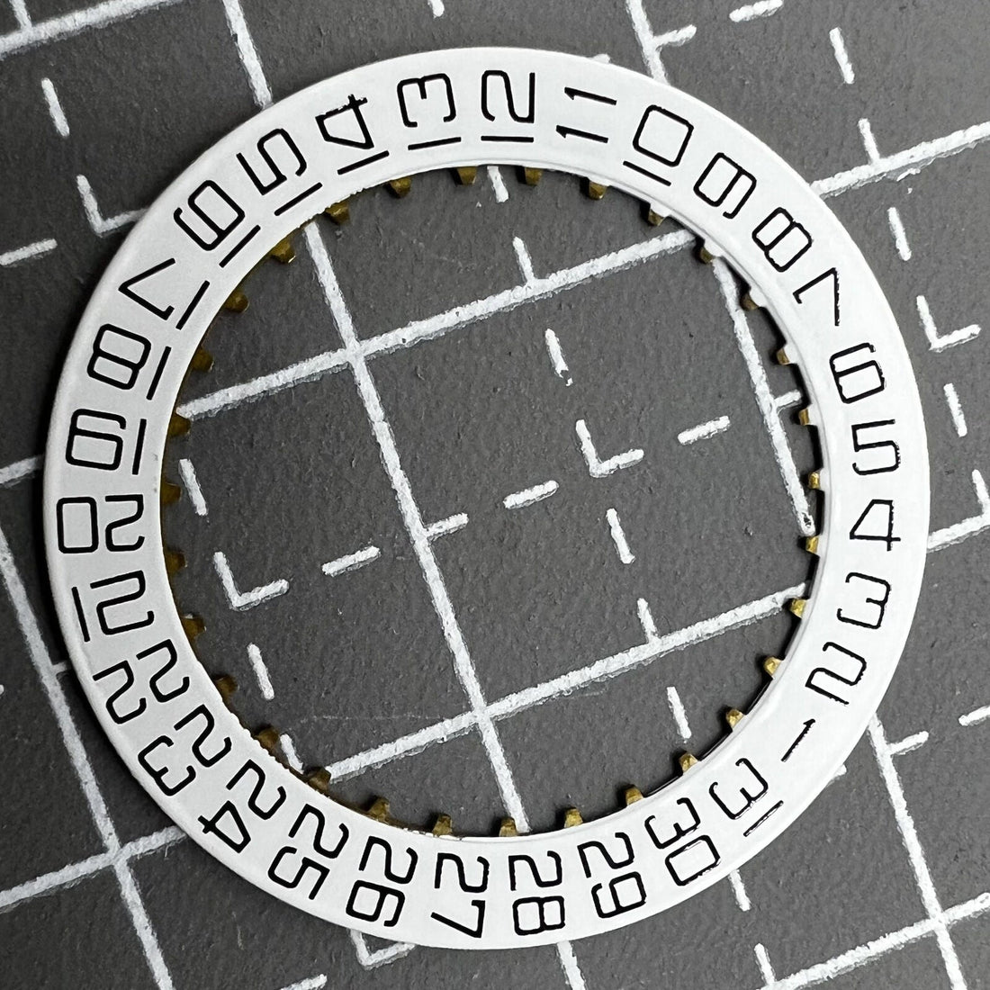 Swiss White Date Disk Wheel with Square Font for ETA2824 Watch Movement by ETA
