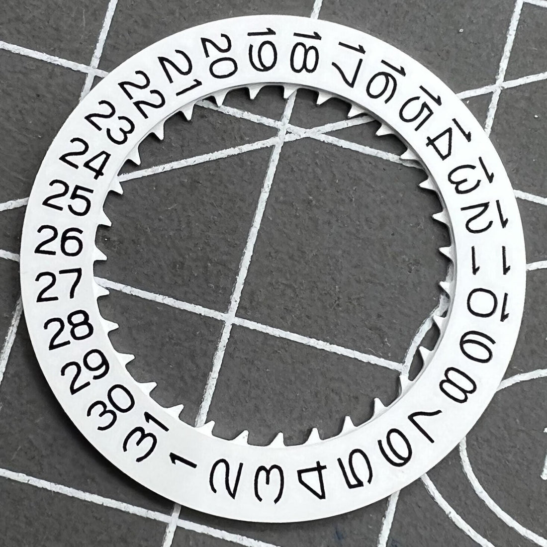 Reversal Number Date Disk Wheel for NH35 NH36 watch movement, date at 9, compatible replacement part.