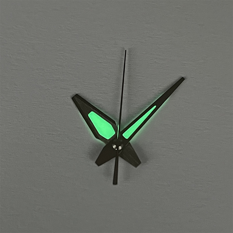 Silver trim green luminous watch hands set by P2-1-A, compatible with SPB153J1 NH35A movement.