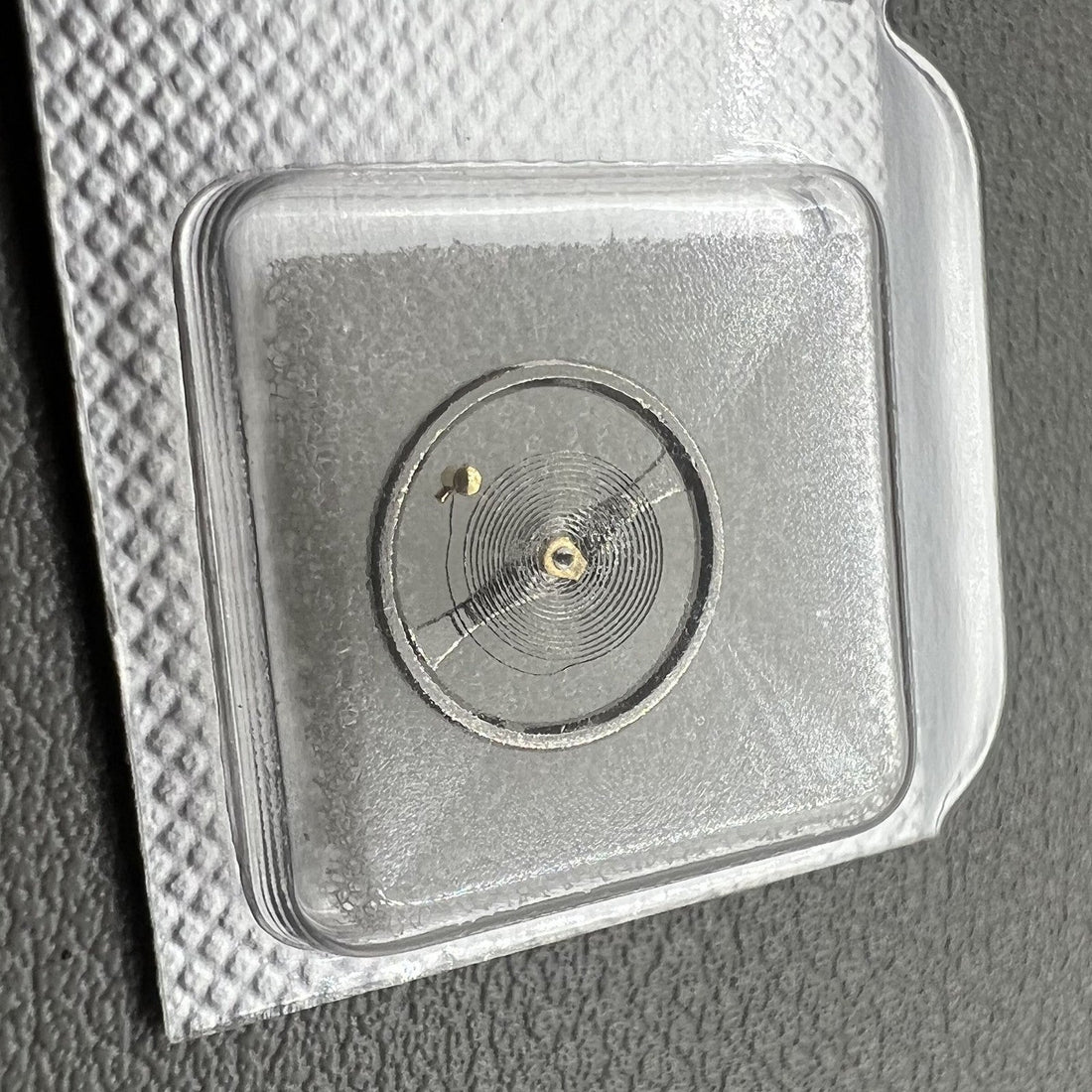 1. China Silver balance wheel set for 7009 movement, precision watch accessory.  