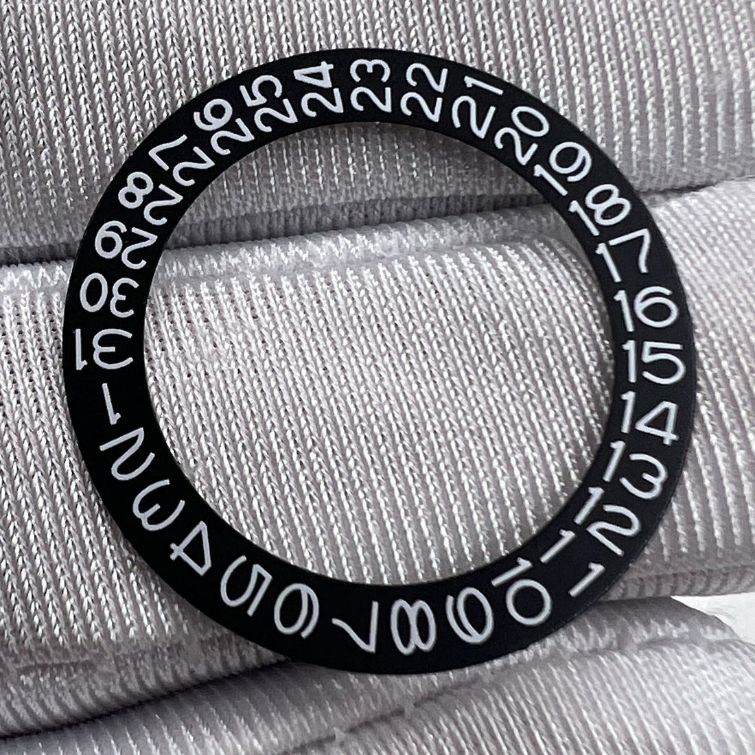 Black Date Disk Wheel for NH35/NH36 movement with clear white numerals, precise date display by brand.