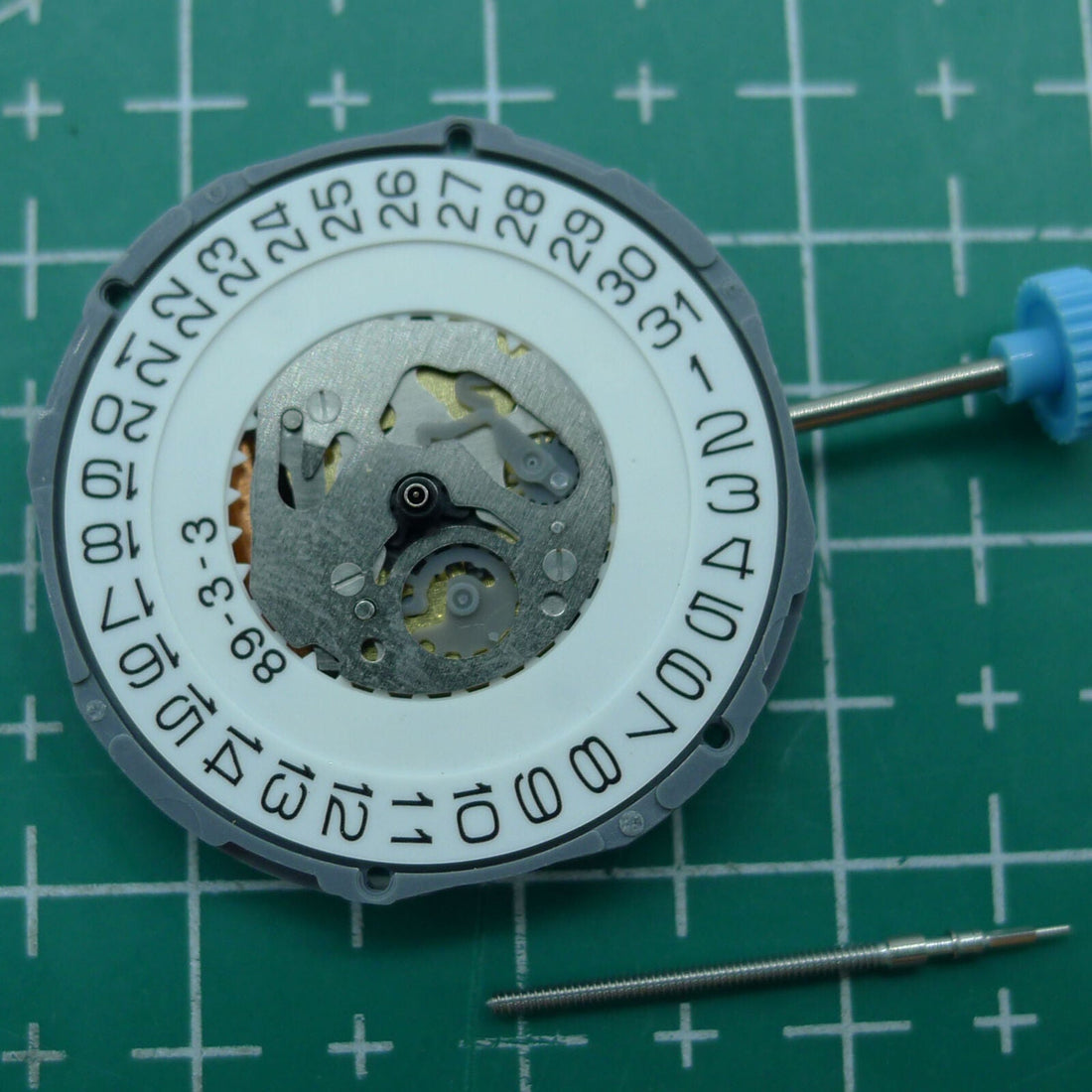 Miyota 6M12 quartz watch movement with date at 3 o'clock and 3 hands, precision Japan mechanism