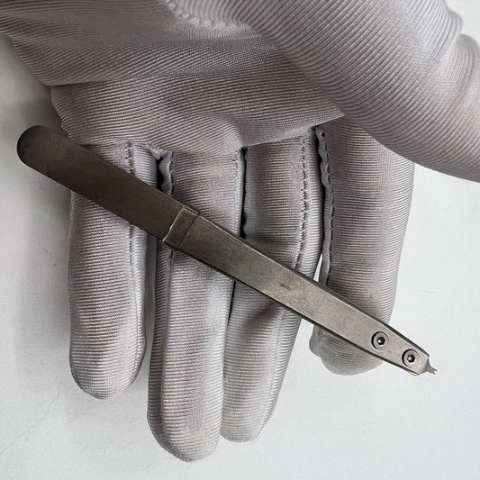 Precision Bergeon 7825 spring bar tweezer for watch lug removal and fitting accessories.